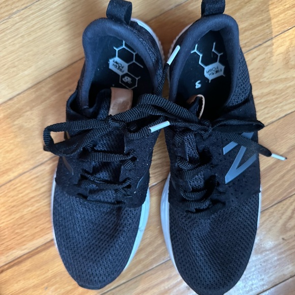 Women’s New Balance Fresh Foam size 9 - Picture 2 of 10